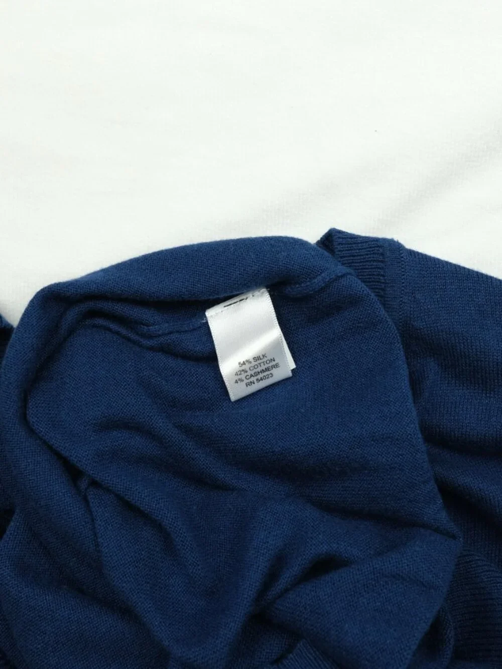 Banana Republic V-Neck Pullover Sweater Blue Size M Classic Casual Wear